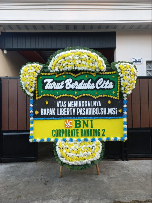 Papan Bunga Duka di Jatibanteng