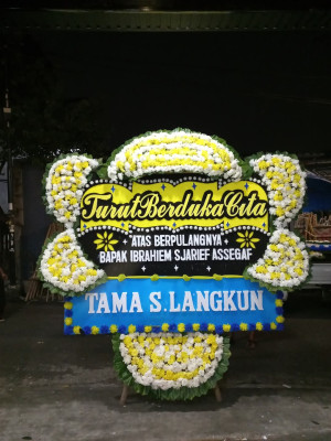 Papan Bunga Duka di Jatibanteng